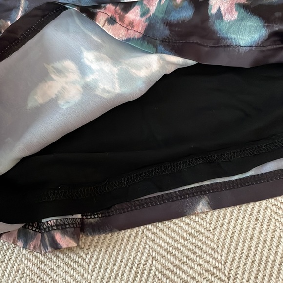 Bishop +Young black Floral Racer Back Tank top size XS - Picture 5 of 5